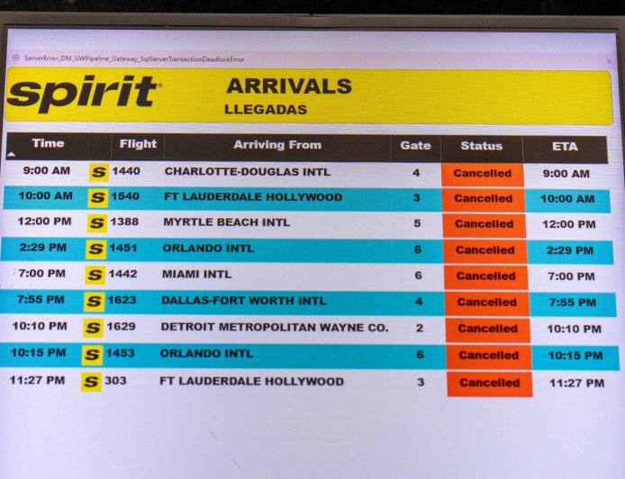 Spirit exit likely to lead to higher U.S. airfares, experts say