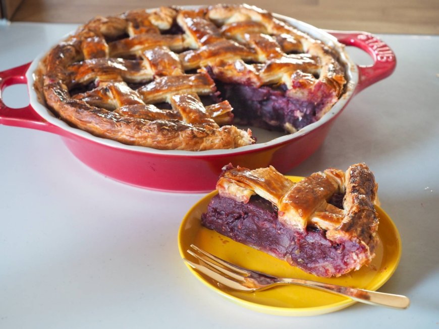No added sugar, no problem: A lattice tart held up by sweet beans