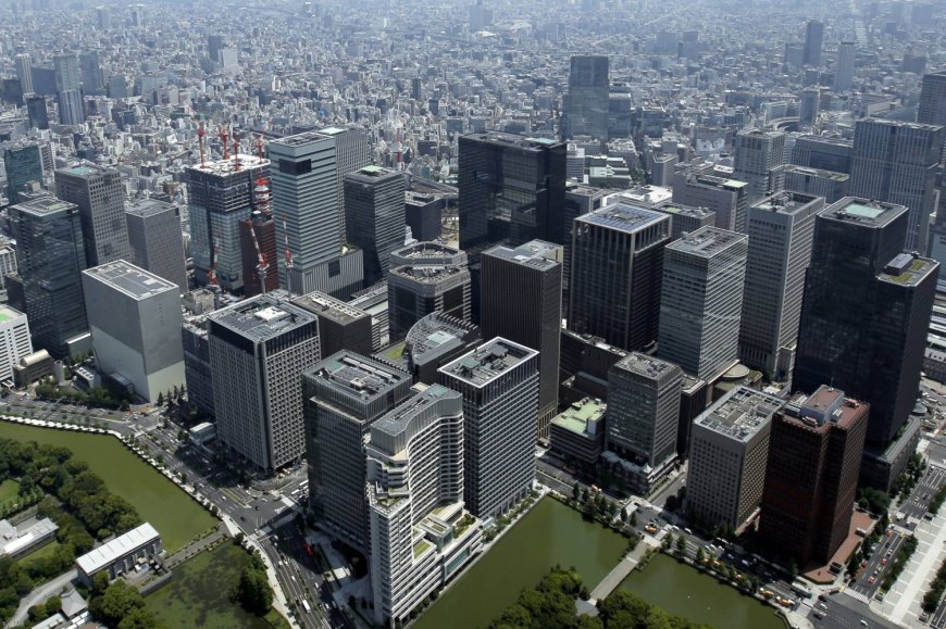 Bank lending to real estate hits record high in Japan