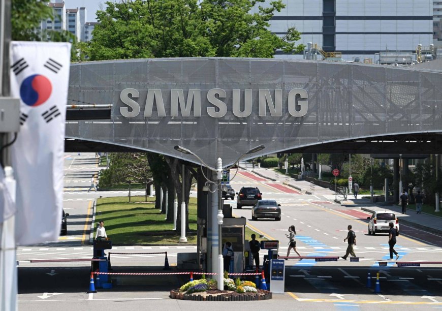 Samsung workers accept wage deal that averts chip plant strike