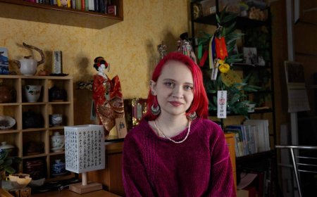 Ukrainian haiku poet finds small miracles in war