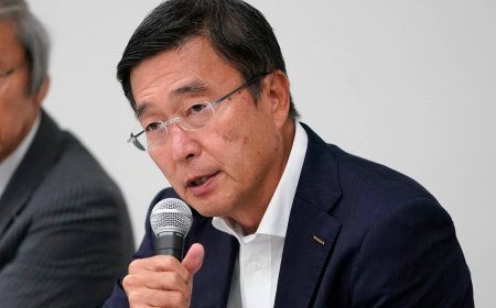Nissan shareholders vote out influential director at meeting