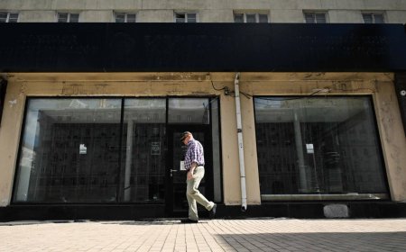 Russia’s small businesses pay the price of spiraling Ukraine war