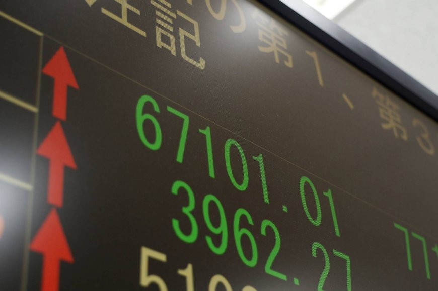 Nikkei ends at record high on Middle East optimism