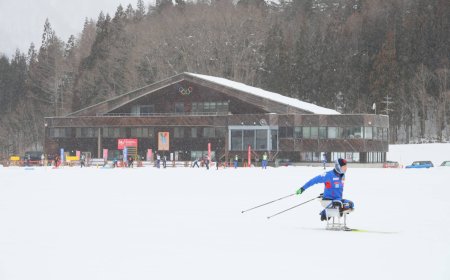 Roadside land prices rise in popular Japanese tourist sites