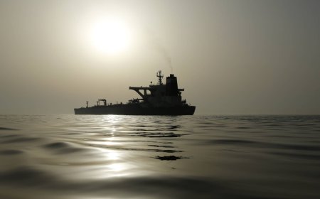 The supertanker tycoon making millions on Hormuz ‘shuttle runs’