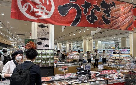 Japanese retailers offer various eel products for Day of the Ox