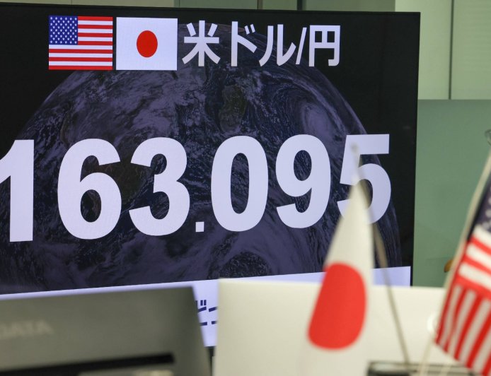 Intervention is the word after yen moves beyond ¥163 and sits there