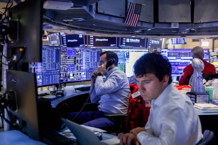 U.S. Federal Reserve’s ‘hawkish hold’ leaves investors lacking clarity