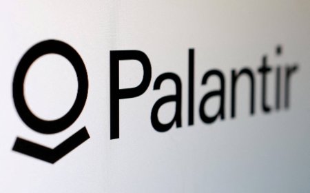 Palantir lifts outlook after ‘otherworldly’ commercial sales