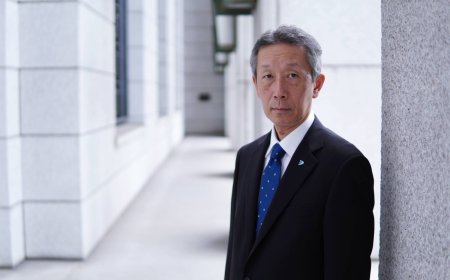 Top Japan insurer urges companies to issue bonds in yield hunt
