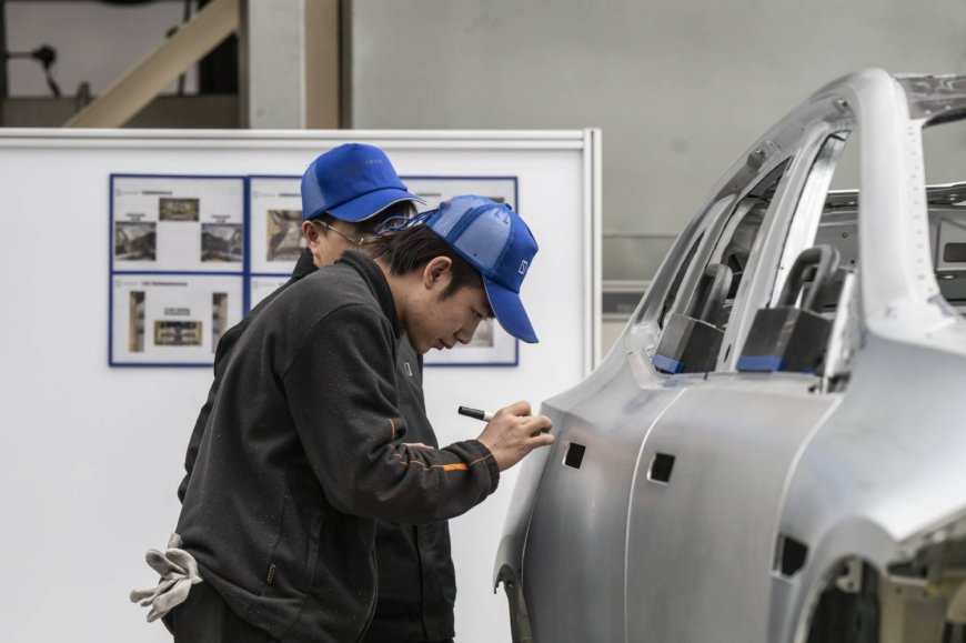 Tesla and other automakers begin record vehicle recall in China