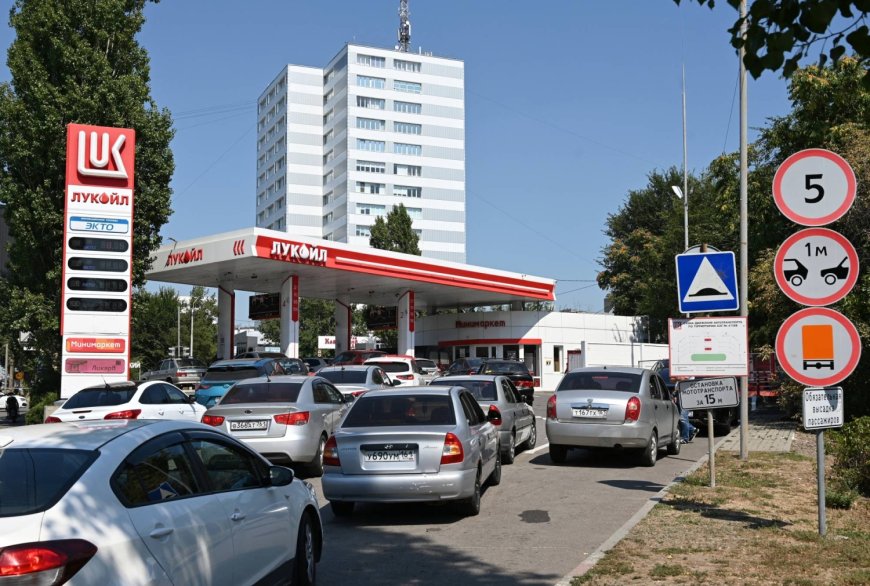 Russia’s gasoline output drops to 70% of domestic demand