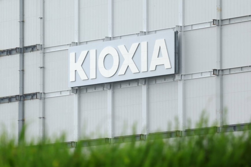 Kioxia said to consider raising $10 billion in U.S. listing