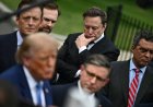 Musk’s political baggage clouds prospects for SpaceX-Tesla deal