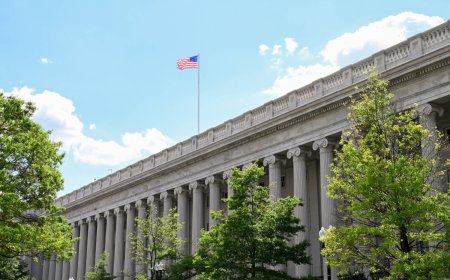 U.S.-aligned countries, led by Asia, slash U.S. Treasury purchases by 60%