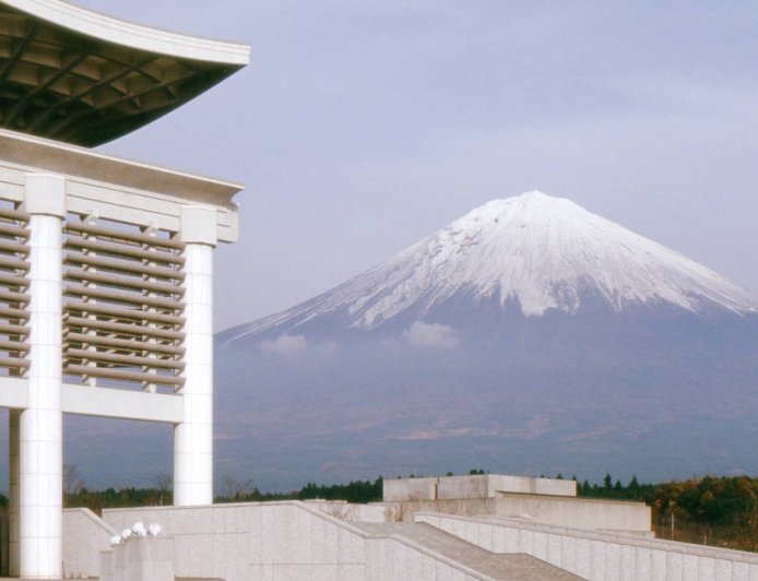 ‘Vanishing Japan’ asks what is lost when buildings fall
