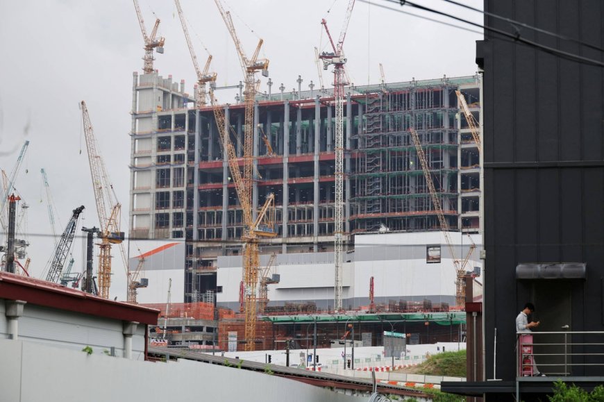 South Korea growth tops forecast as chip boom masks weak demand