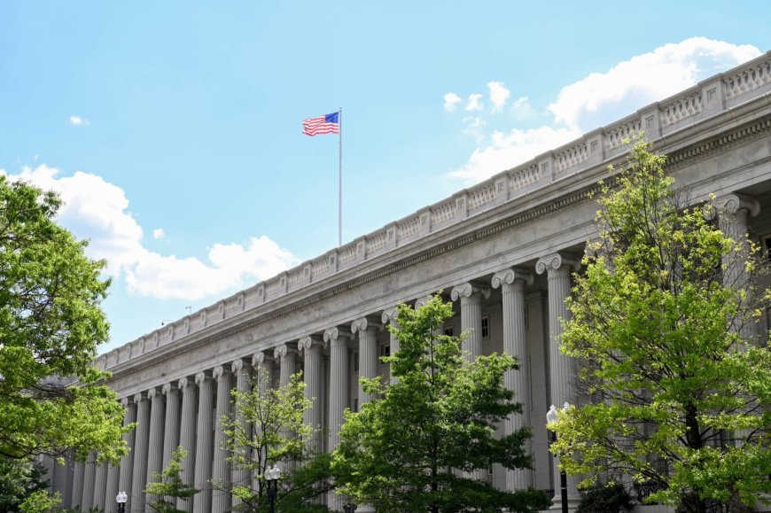 U.S.-aligned countries, led by Asia, slash U.S. Treasury purchases by 60%